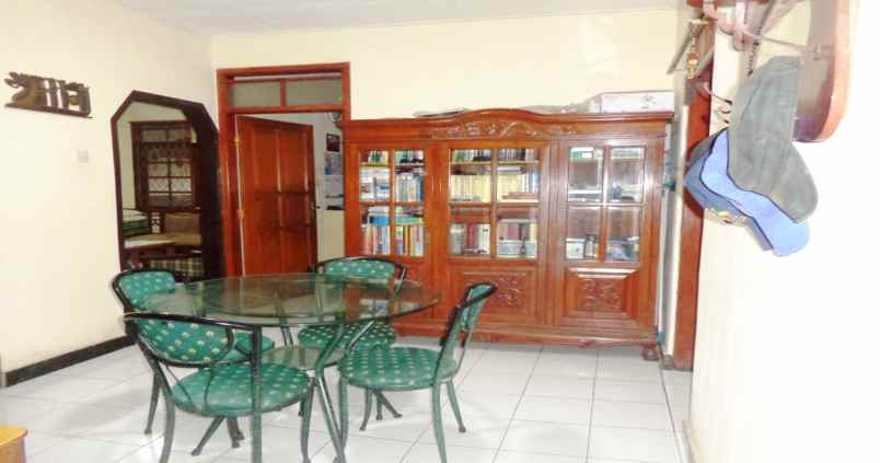 dijual rumah atletik