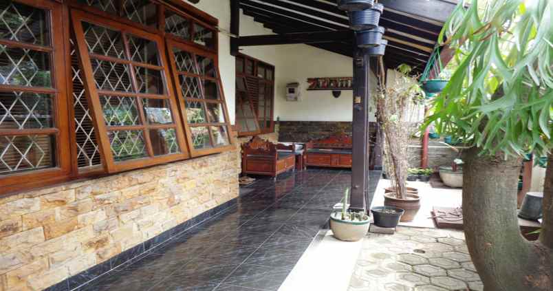 dijual rumah atletik