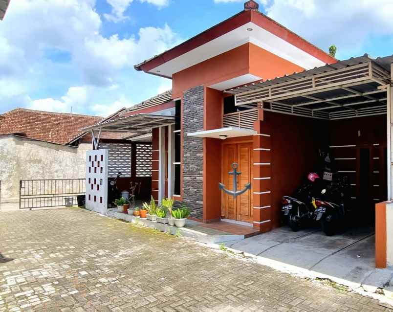 dijual rumah banguntapan