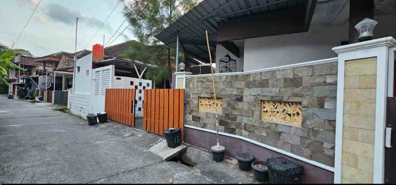 dijual rumah banguntapan