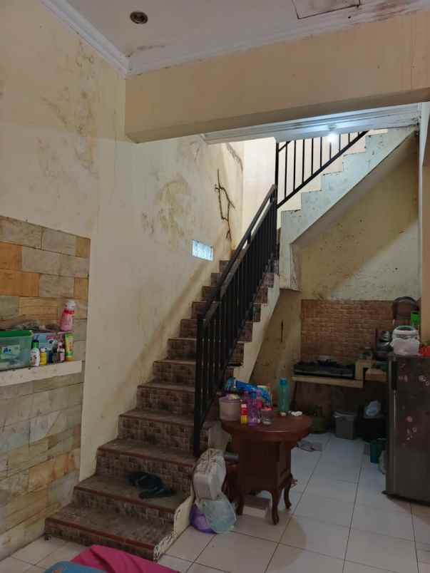 dijual rumah banguny