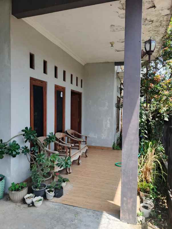 dijual rumah banguny