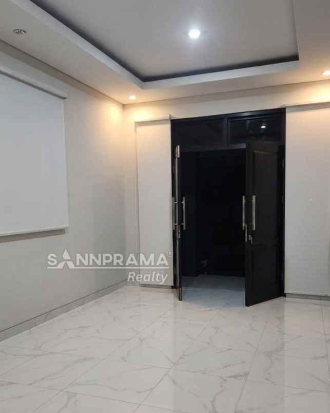 dijual rumah baru 2 lantai di beji depok