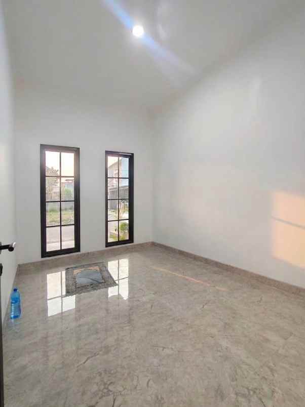 dijual rumah baru dalam cluster siap huni