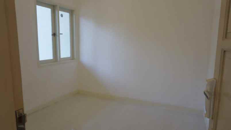 dijual rumah baru hook perum bekasi jaya indah