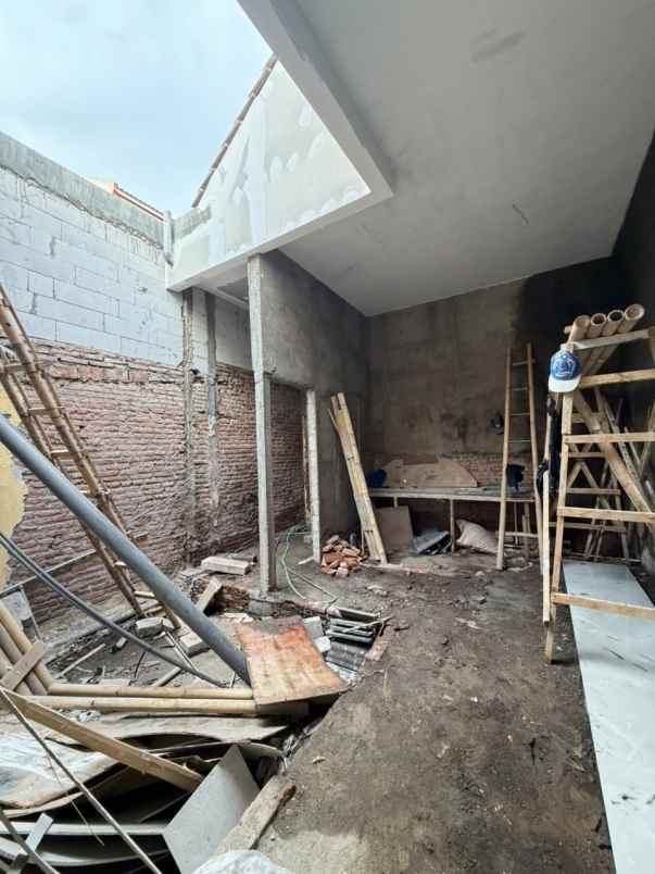 dijual rumah baru modern minimalis lokasi sawojajar 1