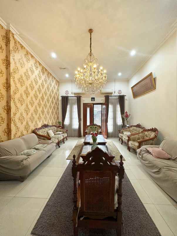 dijual rumah bintara
