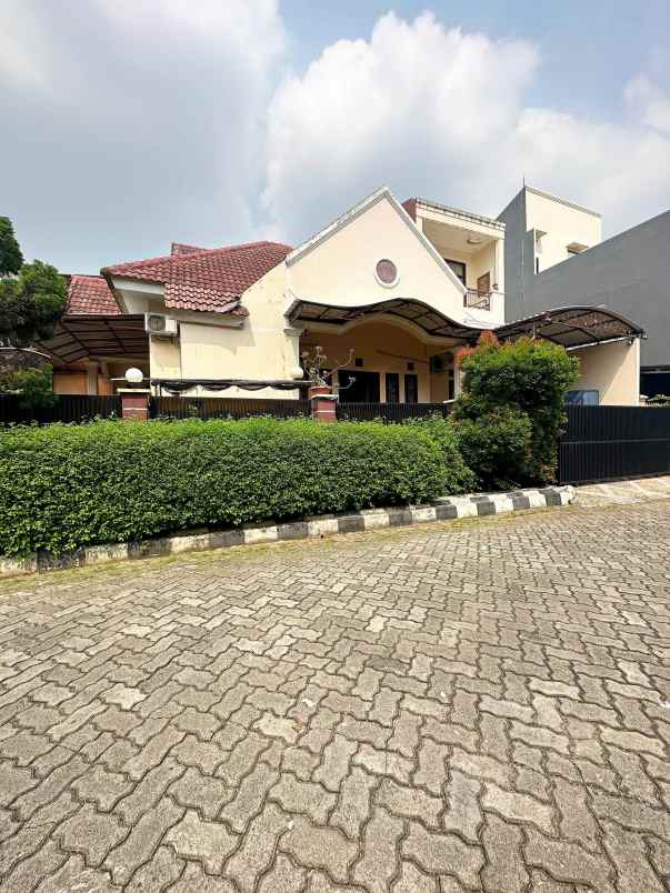 dijual rumah bintara