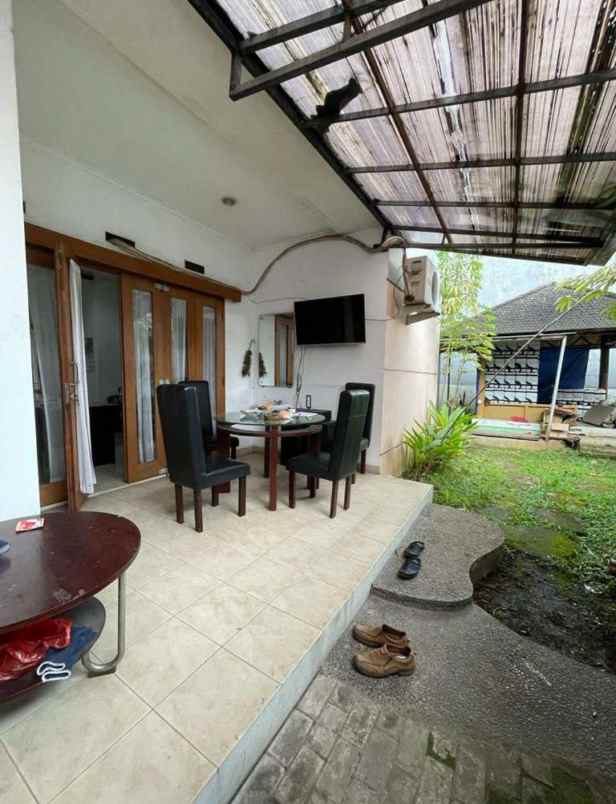 dijual rumah buah batu regency