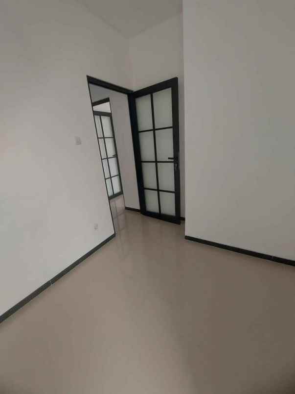 dijual rumah bunton wagir malang