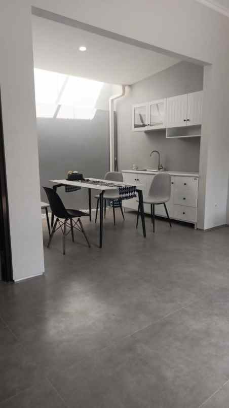 dijual rumah cabe ilir