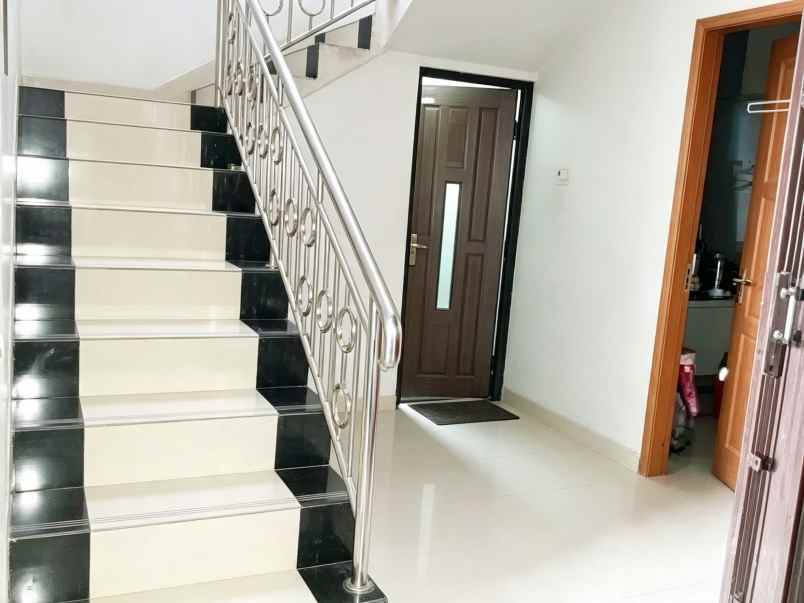 dijual rumah cakung