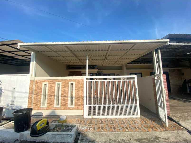 dijual rumah candramas sedati