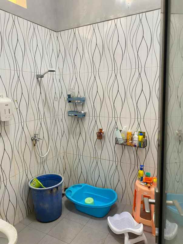 dijual rumah candramas sedati