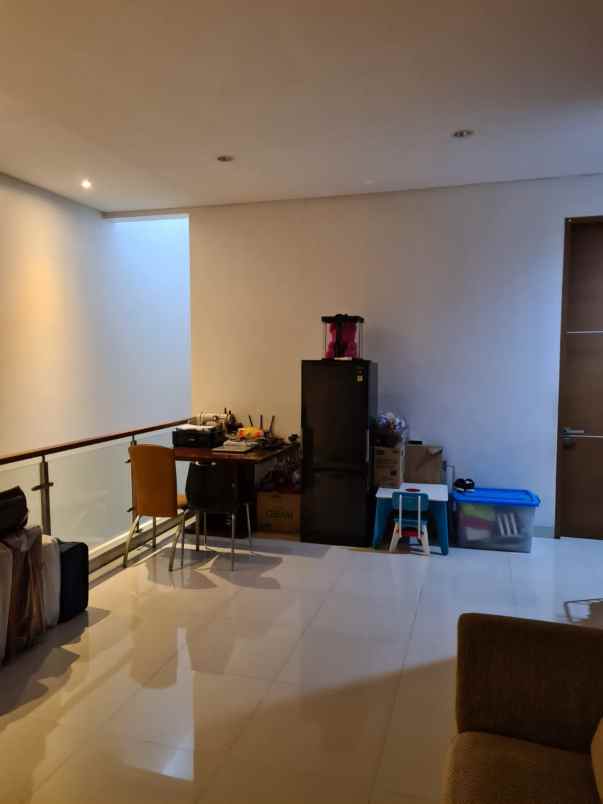 dijual rumah cempaka putih