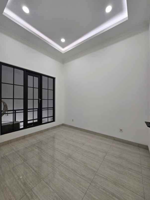 dijual rumah cempaka putih tengah