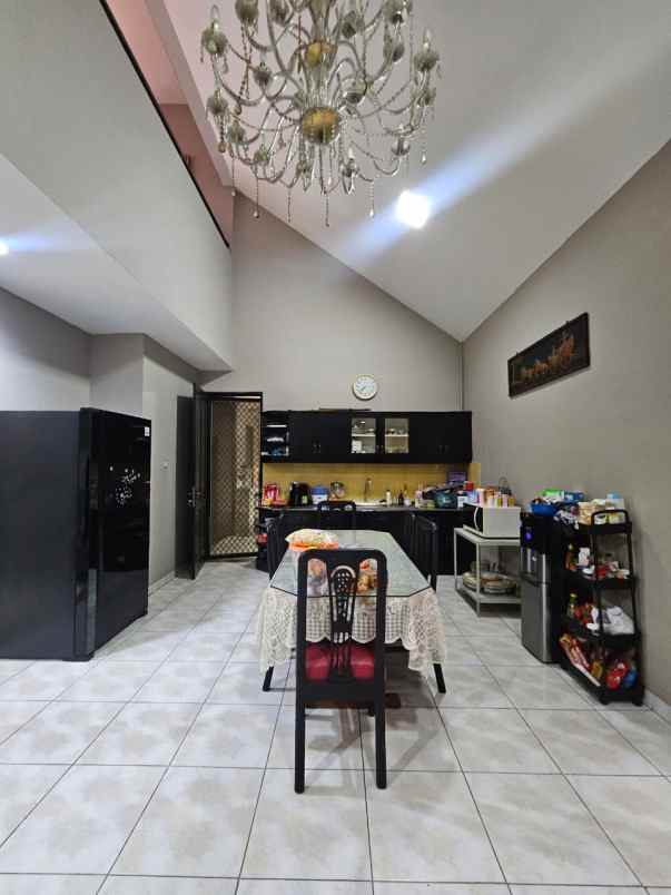 dijual rumah cempaka putih timur