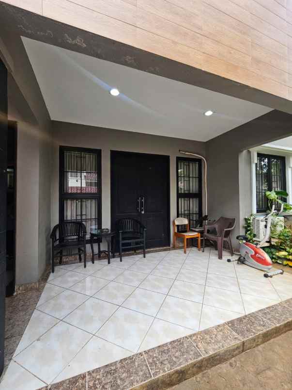 dijual rumah cempaka putih timur