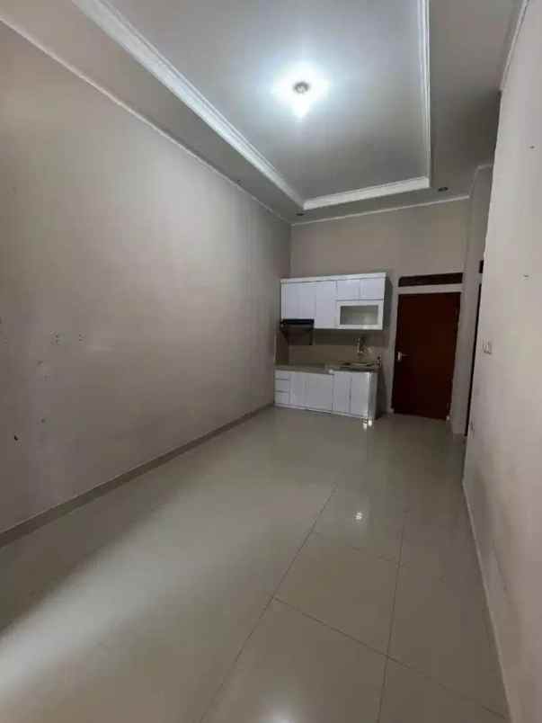 dijual rumah ciapyung depok