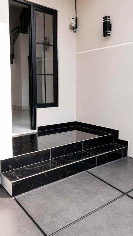 dijual rumah cibinong