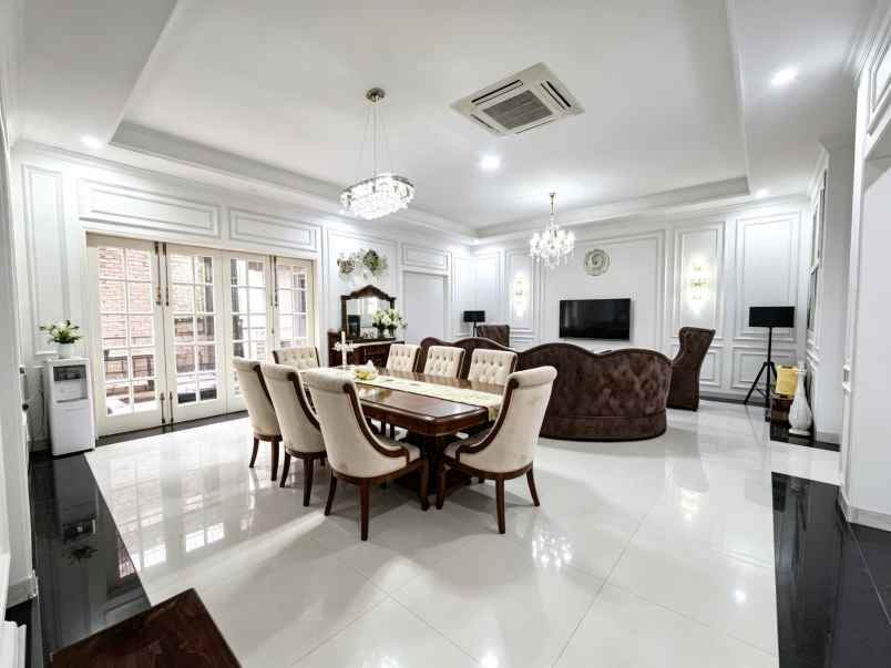 dijual rumah cibubur