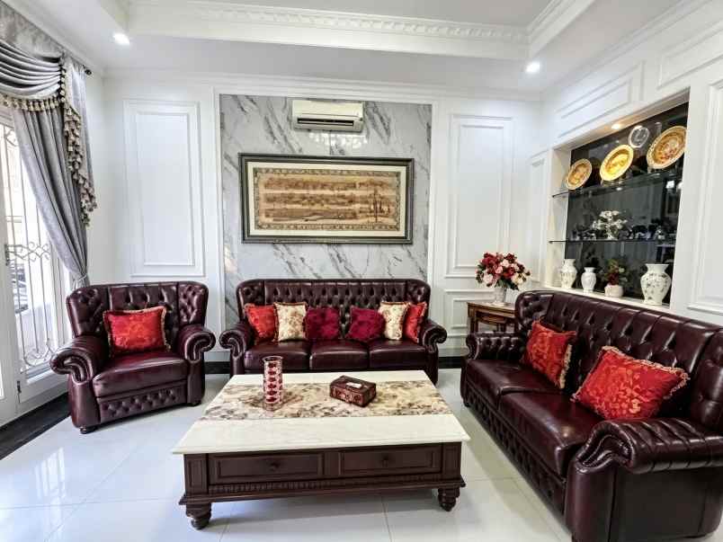 dijual rumah cibubur