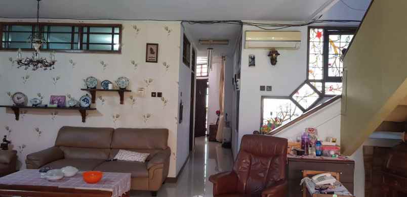 dijual rumah cideng