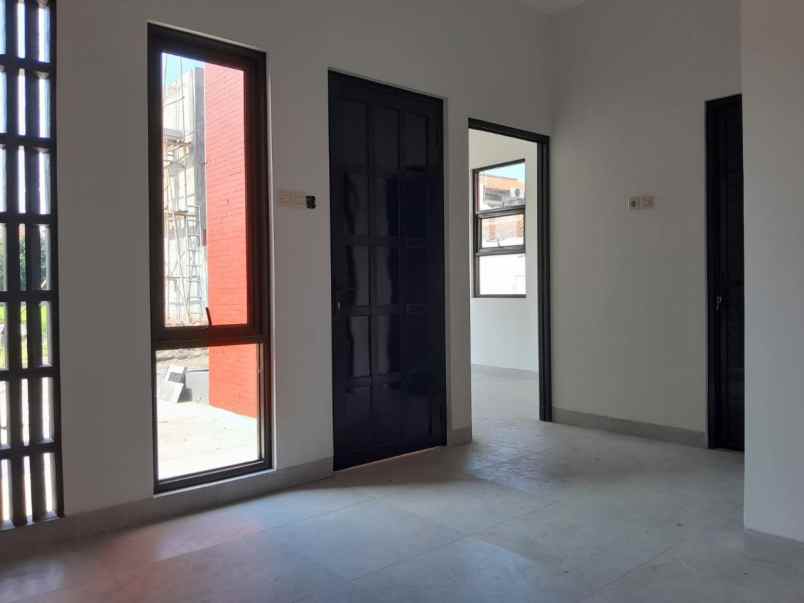 dijual rumah ciganitri