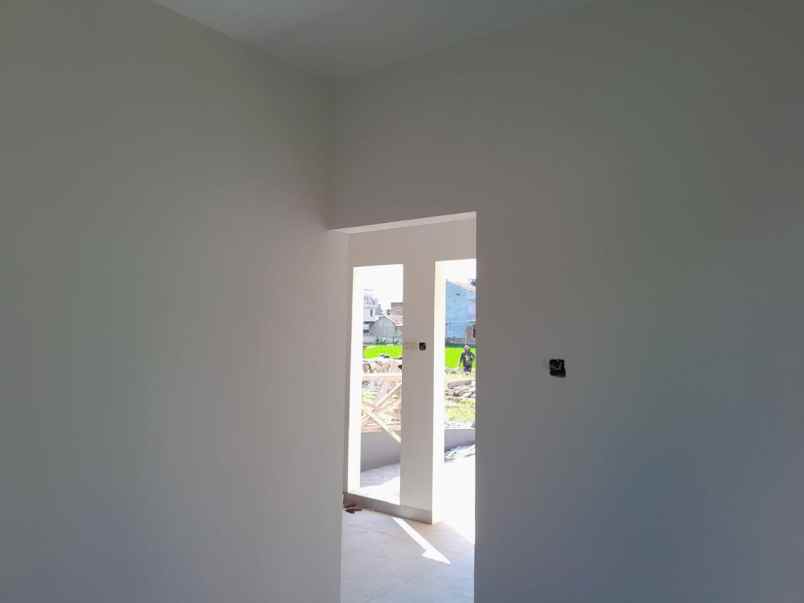 dijual rumah ciganitri