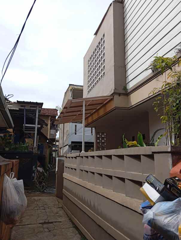 dijual rumah cihanjuang