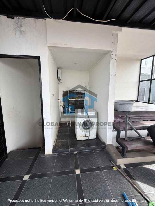 dijual rumah cihanjuang