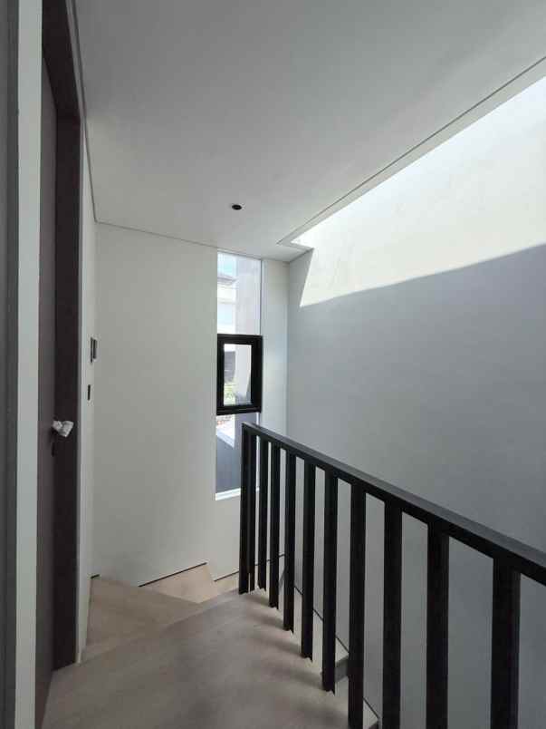 dijual rumah cilandak barat