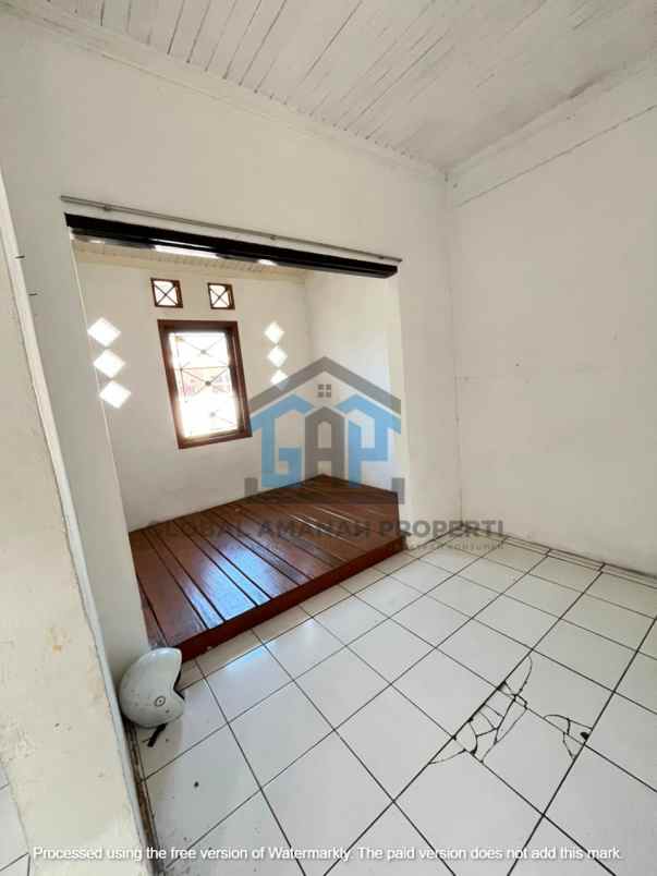 dijual rumah cipageran