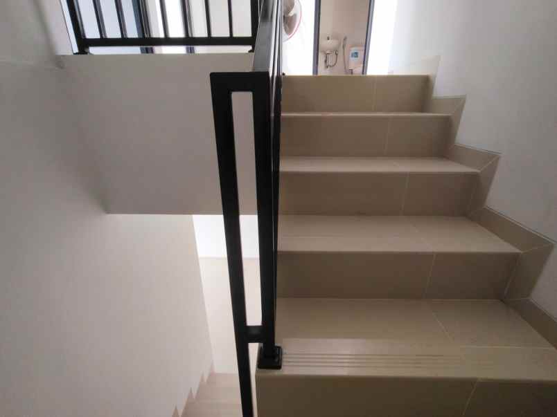 dijual rumah ciputat tangsel