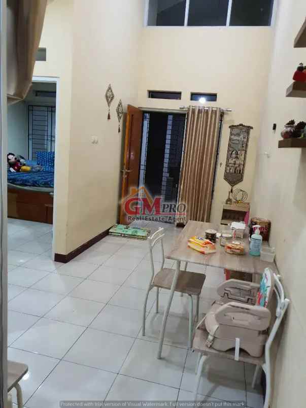 dijual rumah cisaranten