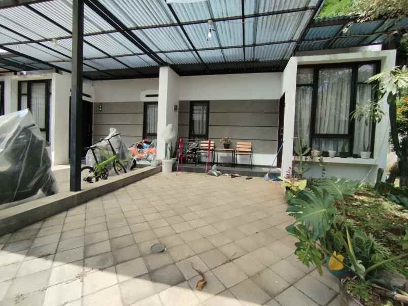 dijual rumah cisaranten kulon