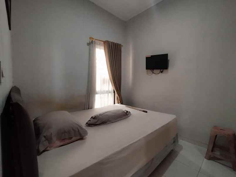 dijual rumah cisaranten kulon