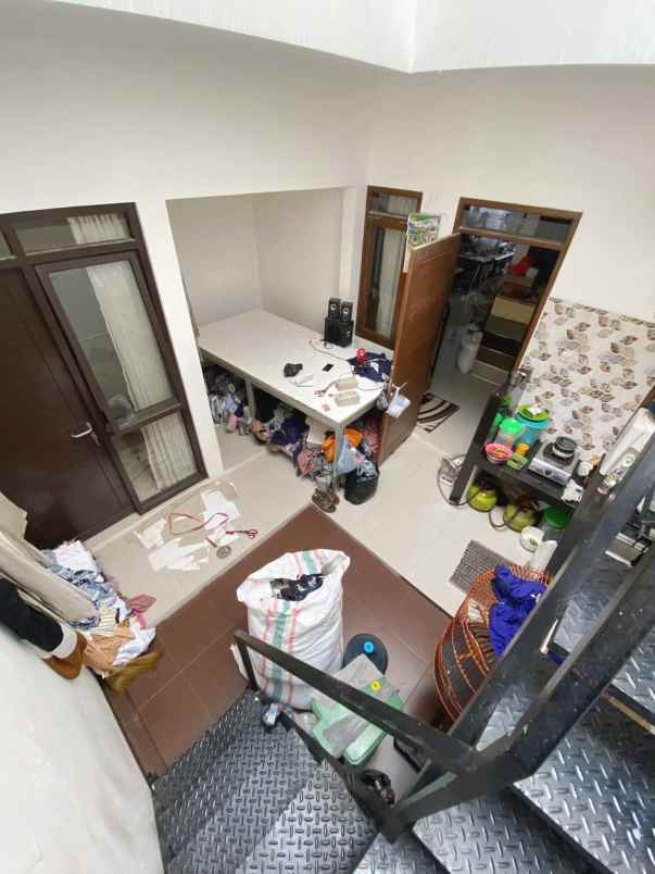 dijual rumah cisaranten kulon