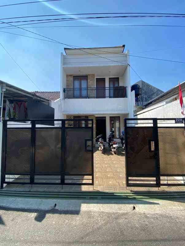 dijual rumah cisaranten kulon