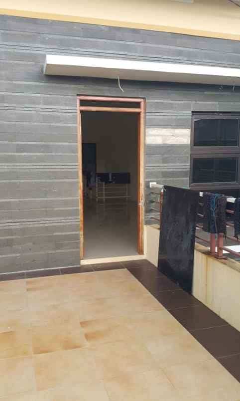 dijual rumah cisaranten kulon
