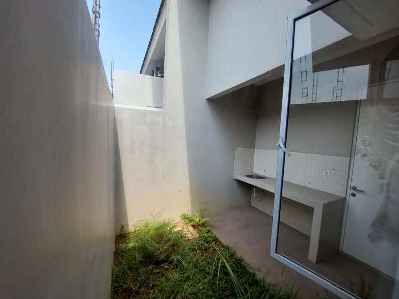 dijual rumah citraland cibubur