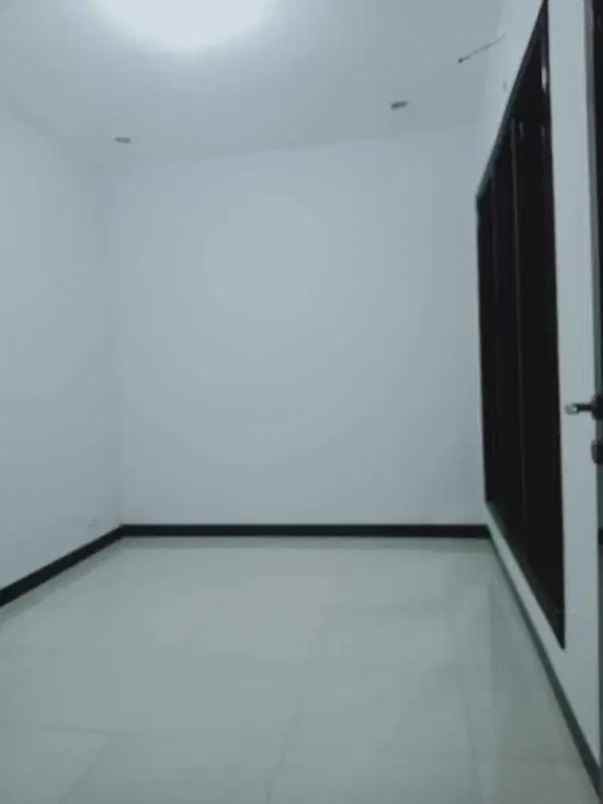 dijual rumah citraland cluster
