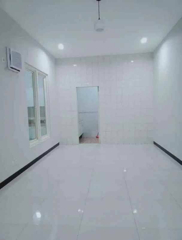 dijual rumah citraland cluster