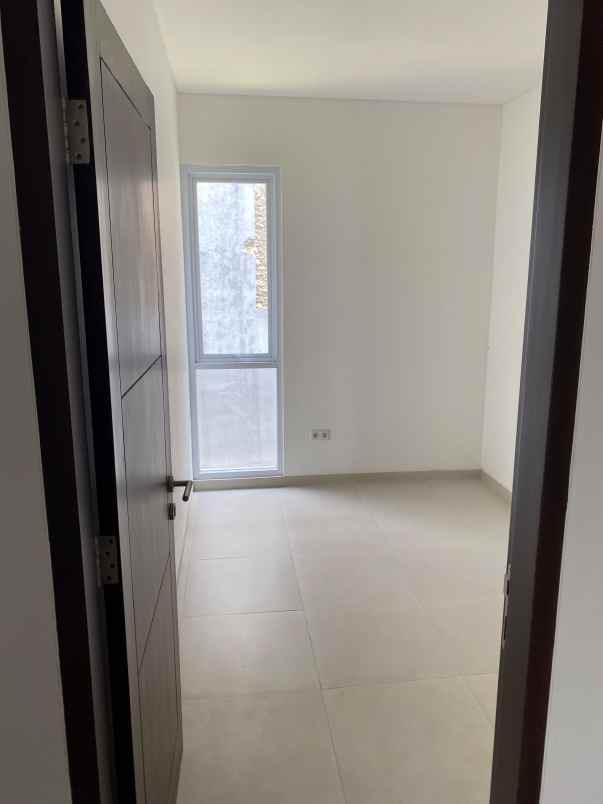 dijual rumah ciwaruga