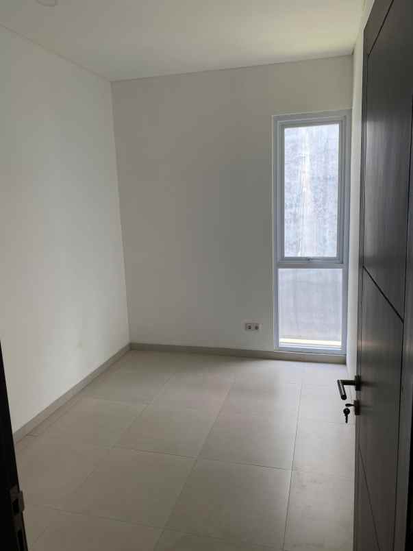 dijual rumah ciwaruga