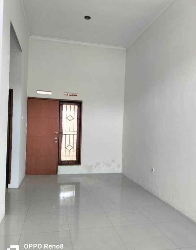 dijual rumah ciwastra