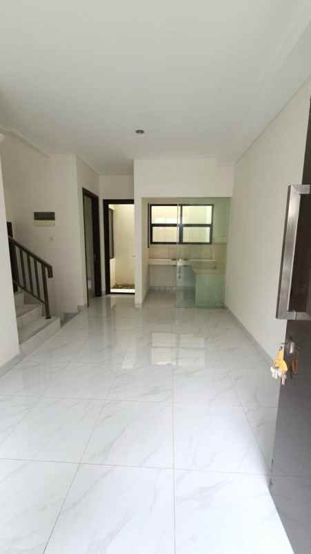 dijual rumah cluster allura lavon swancity
