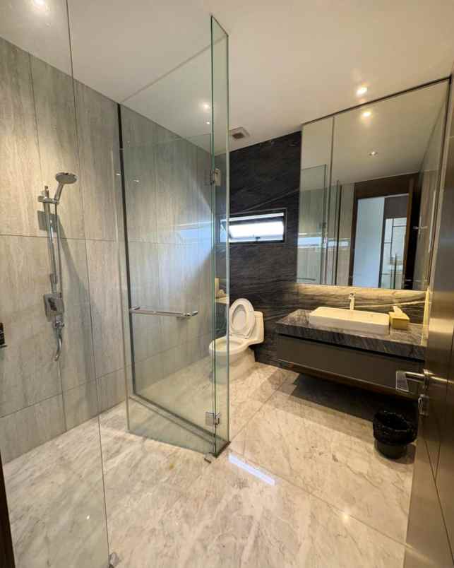 dijual rumah cluster lyndon navapark