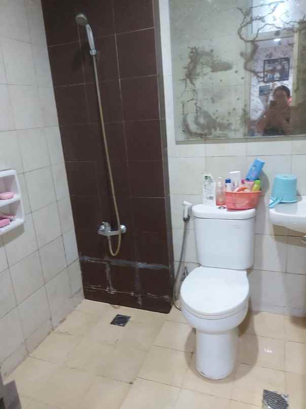 dijual rumah cluster maple summarecon