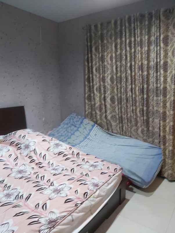dijual rumah cluster maple summarecon